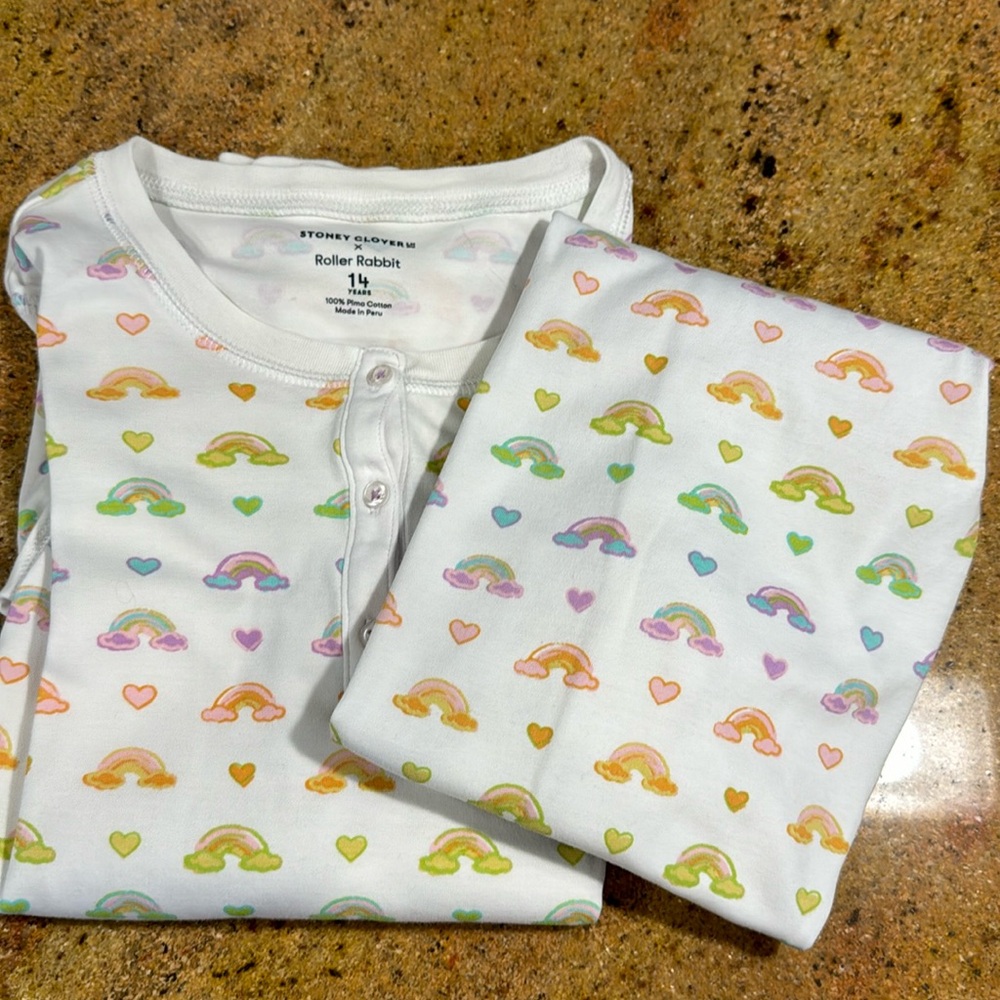 Roller Rabbit White Rainbow & Heart Print Pajama Set — Pastel Multicolor
